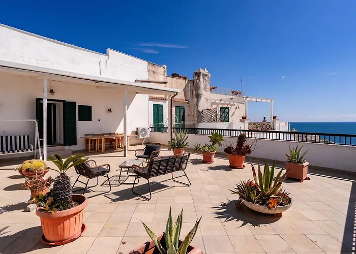 Casa Sul Mare By Rentbeat * Vieste