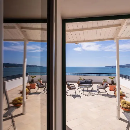 Casa Sul Mare By Rentbeat * Vieste